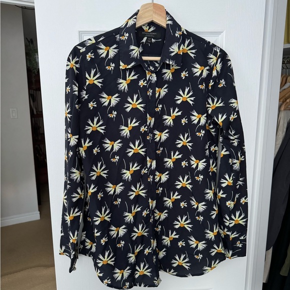 Banana Republic silk button down blouse, size small - Picture 1 of 4